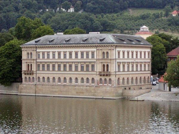 Lichtensteinský - Kaisersteinský palác