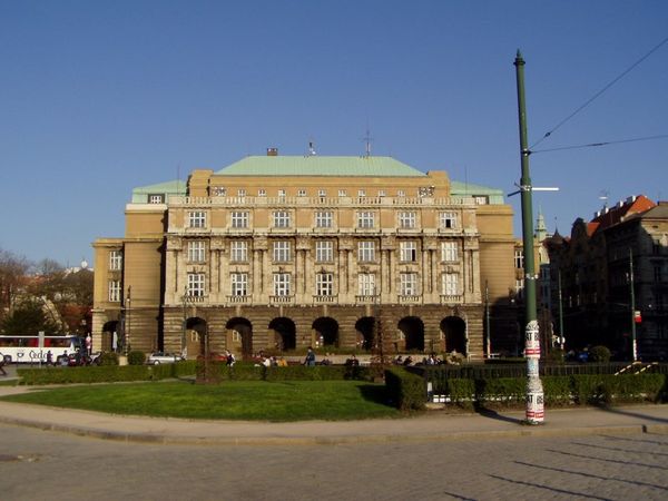 Filosofická fakulta univerzity Karlovy